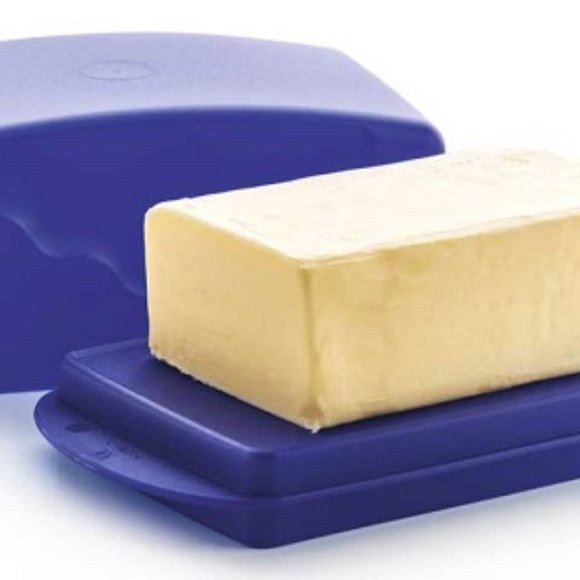 Tupperware new Large Butter Dish 1 pound capacity - Picture 3 of 3